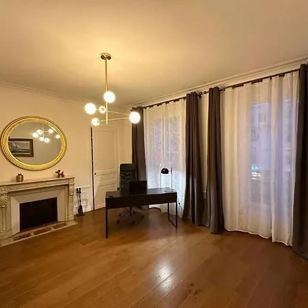 So Chic 72 Montmatre D'exception * Париж