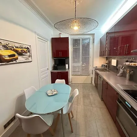 So Chic 72 Montmatre D'exception Апартаменты