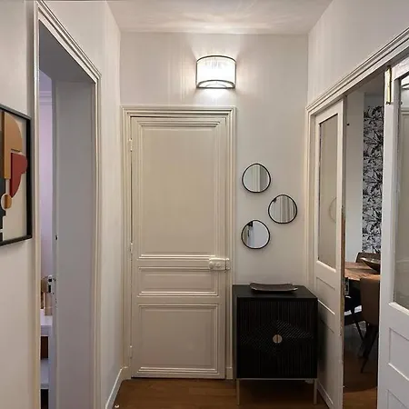 So Chic 72 Montmatre D'exception Апартаменты